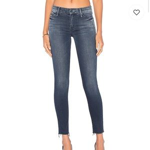 MOTHER The Looker Ankle Fray in Repeating Love